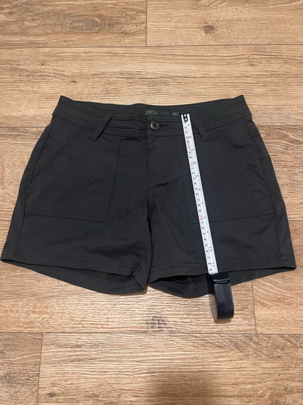 PRANA Olivia shorts in black - Picture 5 of 10